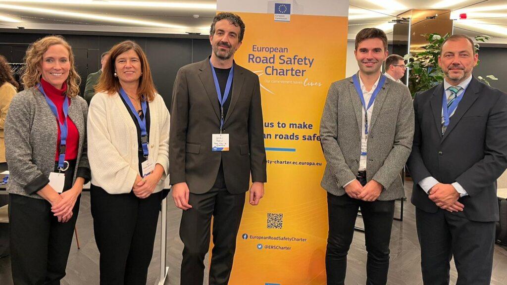 Representantes de la Axencia Galega de Infraestruturas y de Fesvial en la entrega de los premios ERSC Awards 2024.